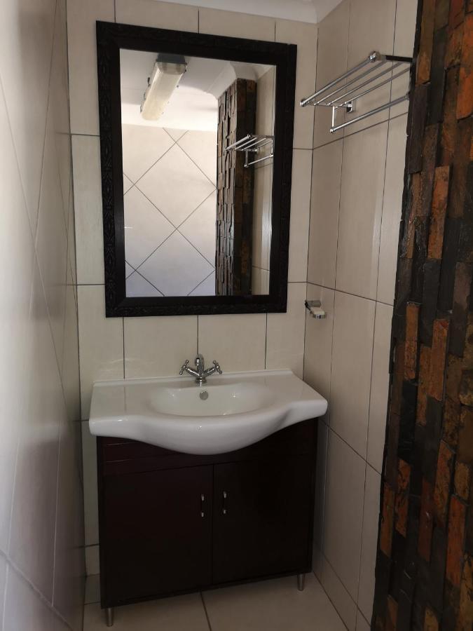 Aaa Rose Garden Guesthouse Mookgophong Zewnętrze zdjęcie