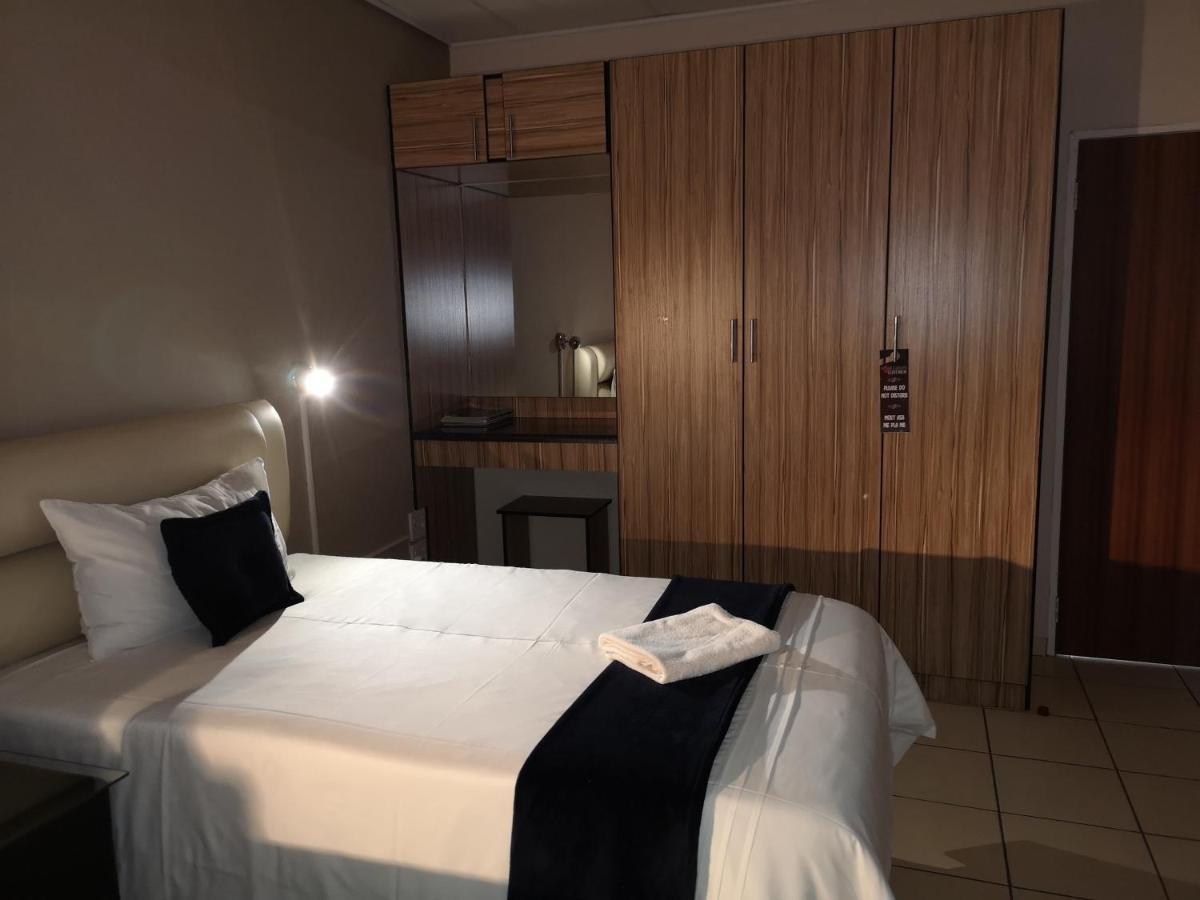 Aaa Rose Garden Guesthouse Mookgophong Zewnętrze zdjęcie