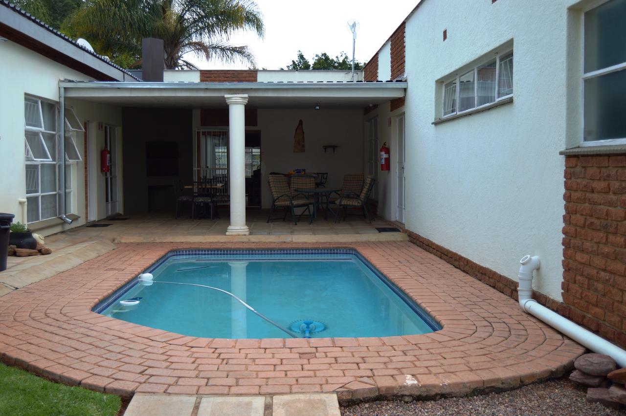 Aaa Rose Garden Guesthouse Mookgophong Zewnętrze zdjęcie