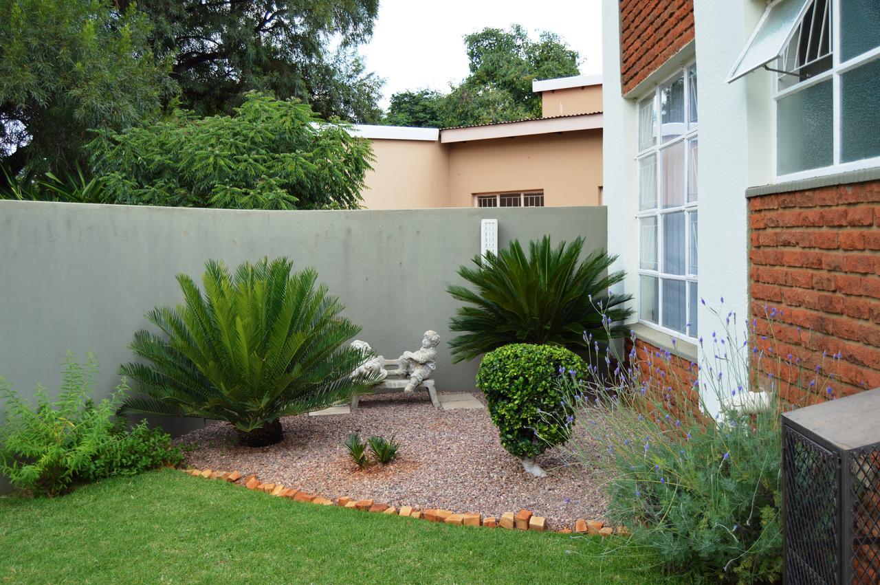 Aaa Rose Garden Guesthouse Mookgophong Zewnętrze zdjęcie