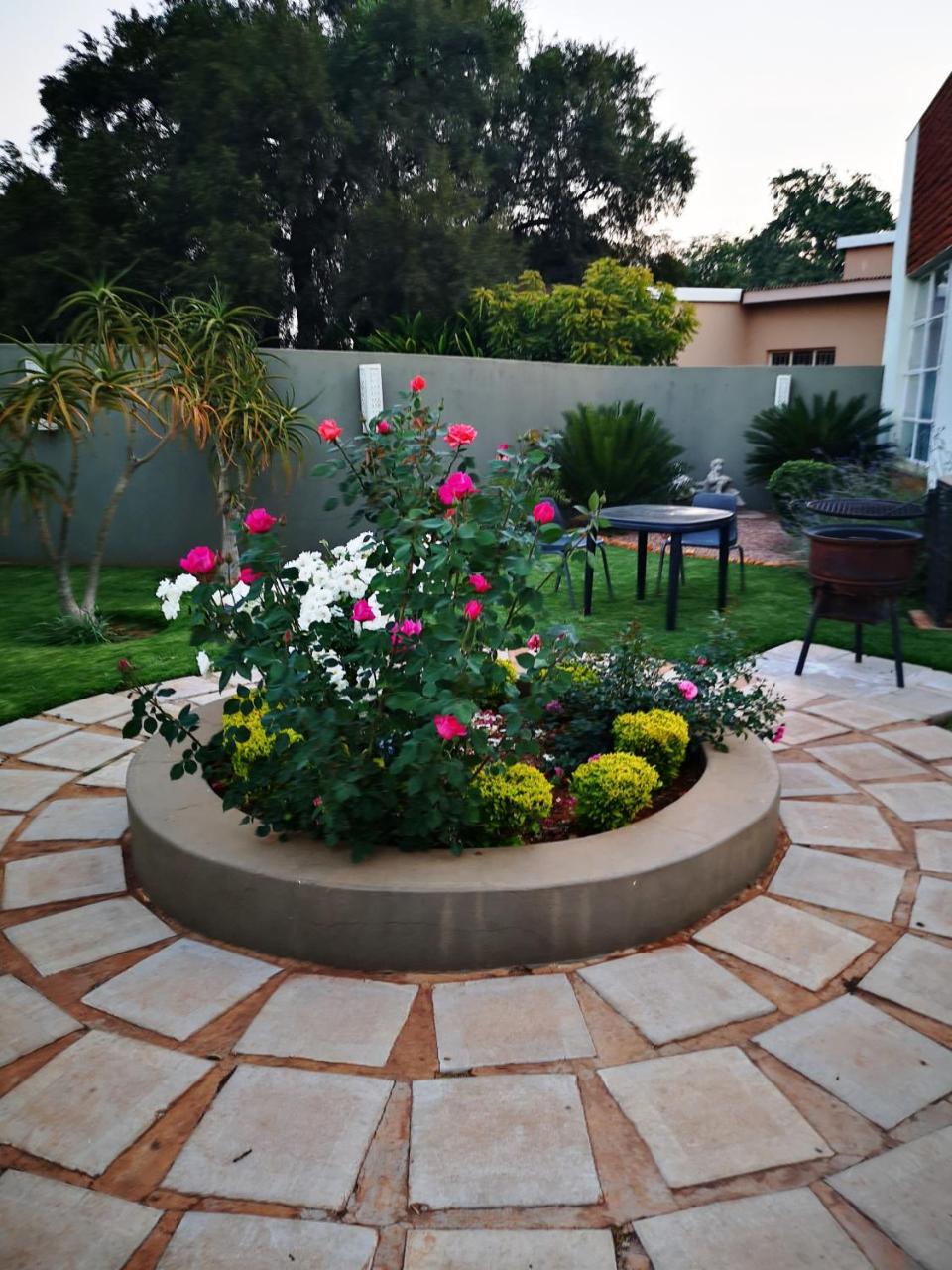 Aaa Rose Garden Guesthouse Mookgophong Zewnętrze zdjęcie